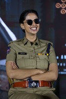Meenakshi Chaudhary at Sankranthi ki Vasthunnam Press Meet